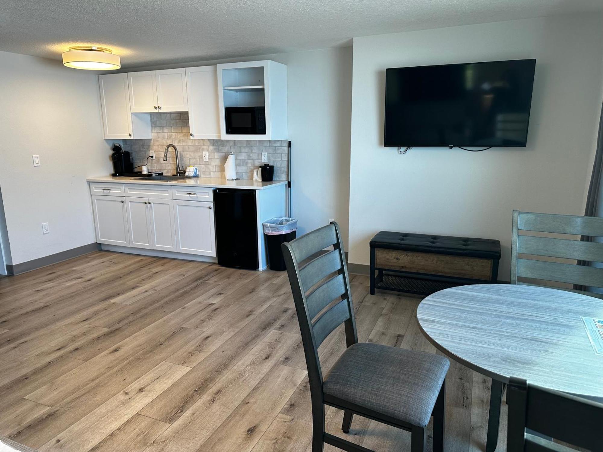 West Beach Suites Lincoln City Kültér fotó
